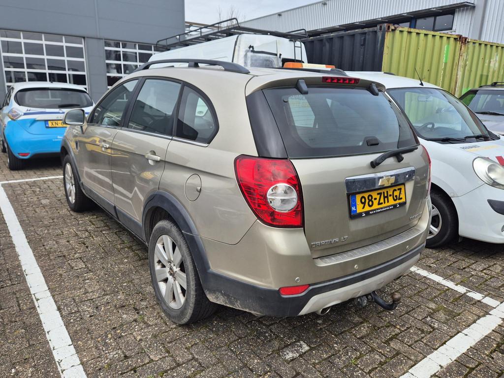 Chevrolet Captiva 3.2i V6 Executive 4x4 7pers AUTOMAAT DEFEC, 1780 kg, 3195 cc, Gebruikt, 2000 kg