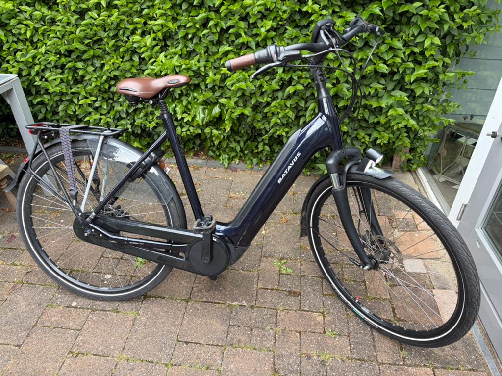 BATAVUS Finez E-go Power framemaat 57, Ophalen, Batavus, Zo goed als nieuw, 50 km per accu of meer