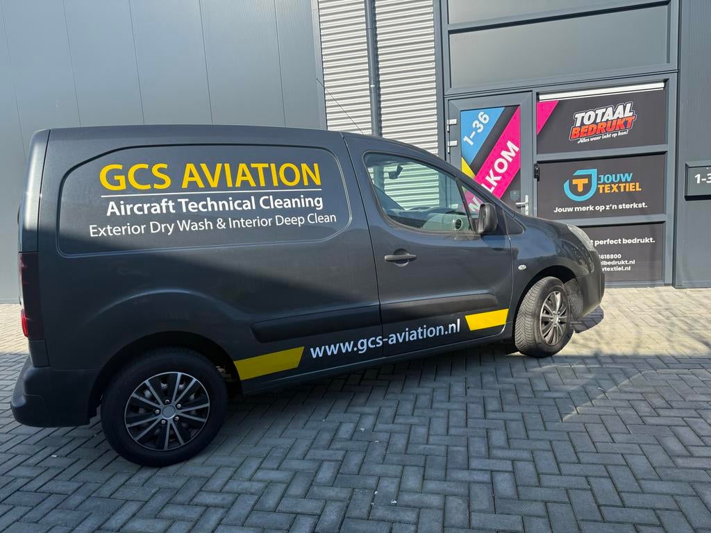Belettering en Carwrapping in Lelystad, Ophalen