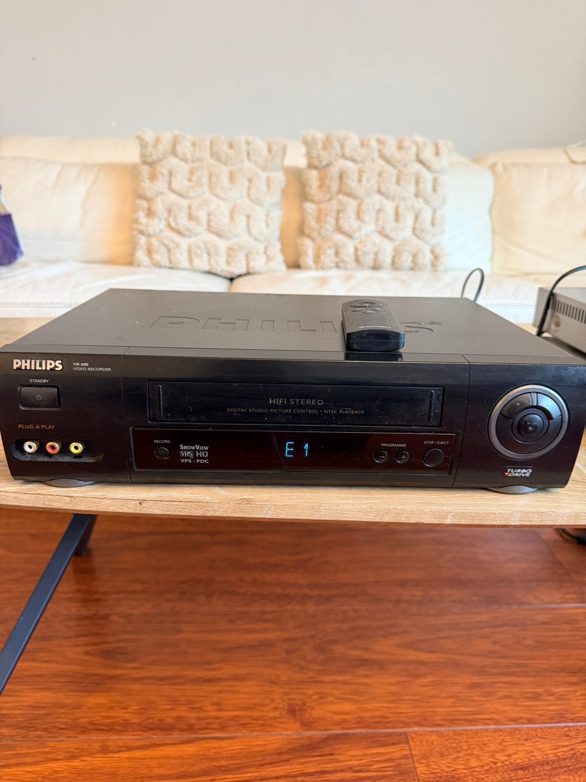 Philips VR600 VHS Videorecorder – Werkt Perfect!, Ophalen of Verzenden, Zo goed als nieuw, Audio