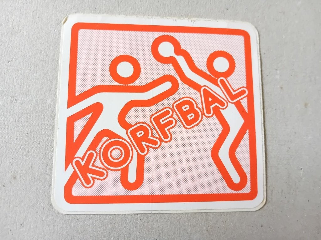 Korfbal sticker 8cm, Ophalen of Verzenden, Zo goed als nieuw, Bedrijf of Vereniging