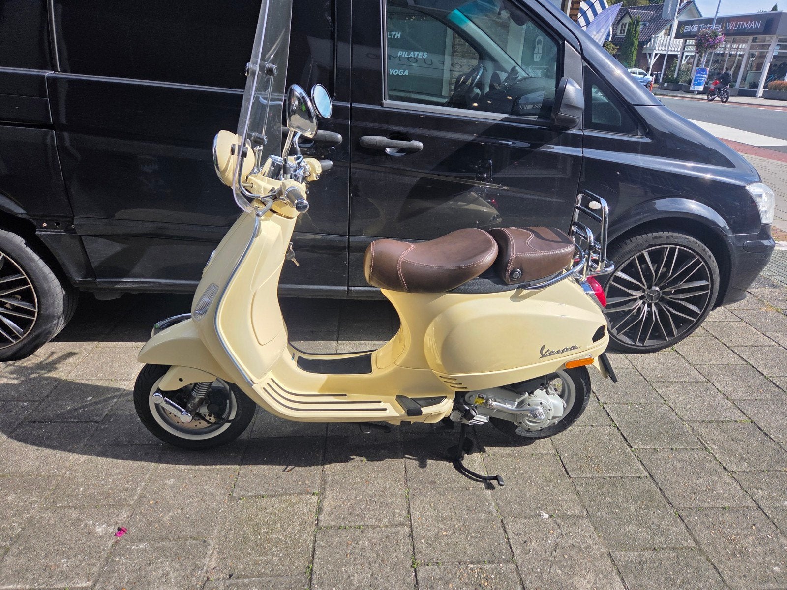 zeer nette gebruikte Vespa Lxv 4t 25 km sienna, Fietsen en Brommers, Gebruikt, Ophalen of Verzenden, Vespa LXV, Benzine