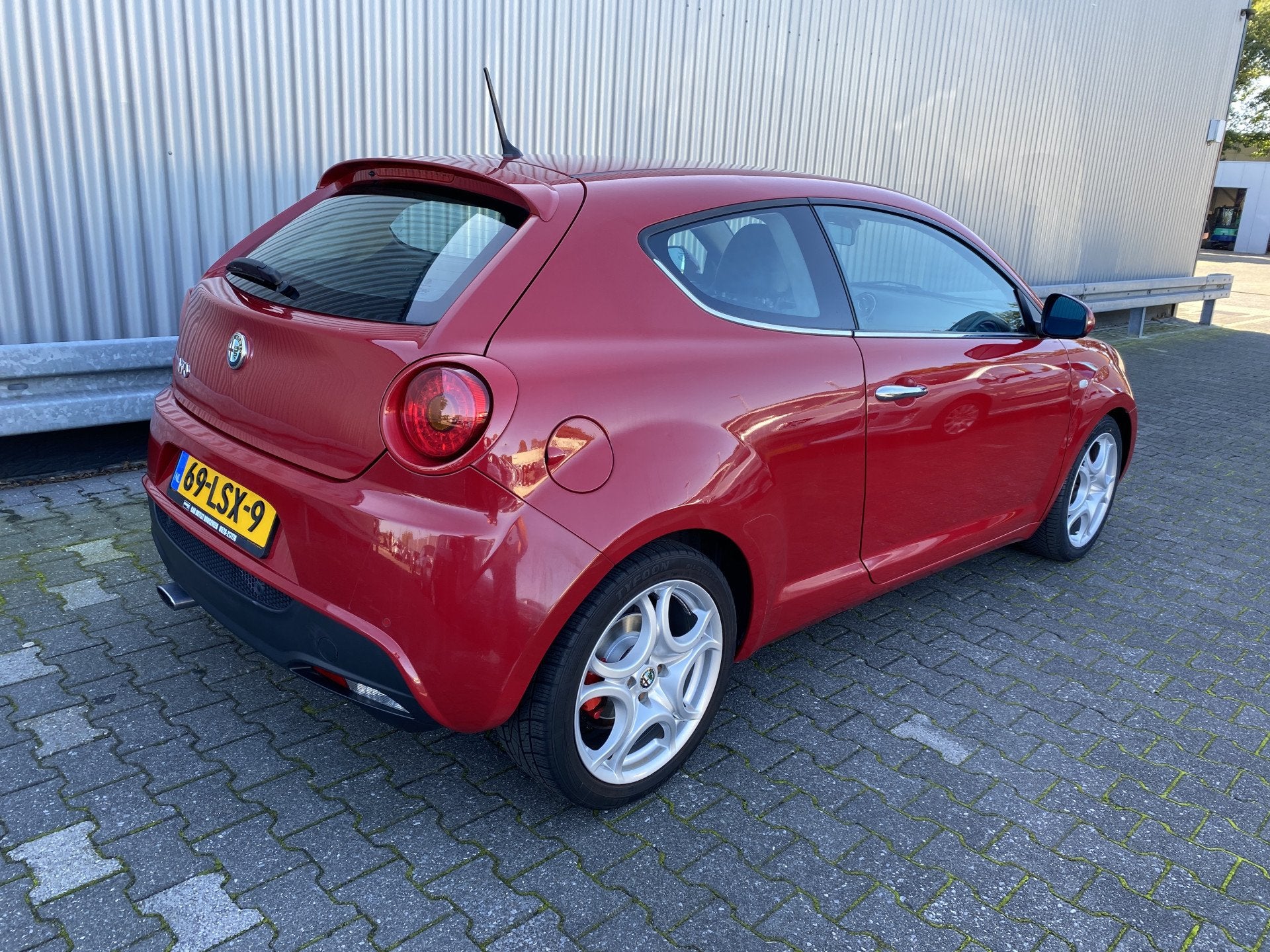 Alfa Romeo MiTo 1.4 Distinctive Leer, Clima, CC, PDC, LM, nw, Auto's, Voorwielaandrijving, Euro 5, Gebruikt, Zwart