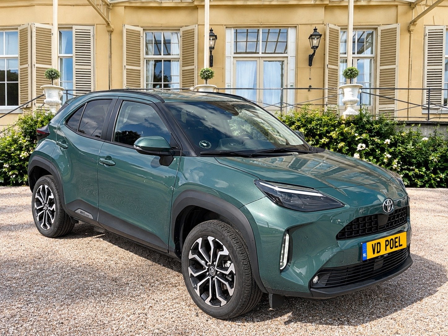 Toyota Yaris Cross 1.5 Hybrid 115 Style PDC V+A I CAMERA, Dealer onderhouden, Stof, Gebruikt, 1165 kg