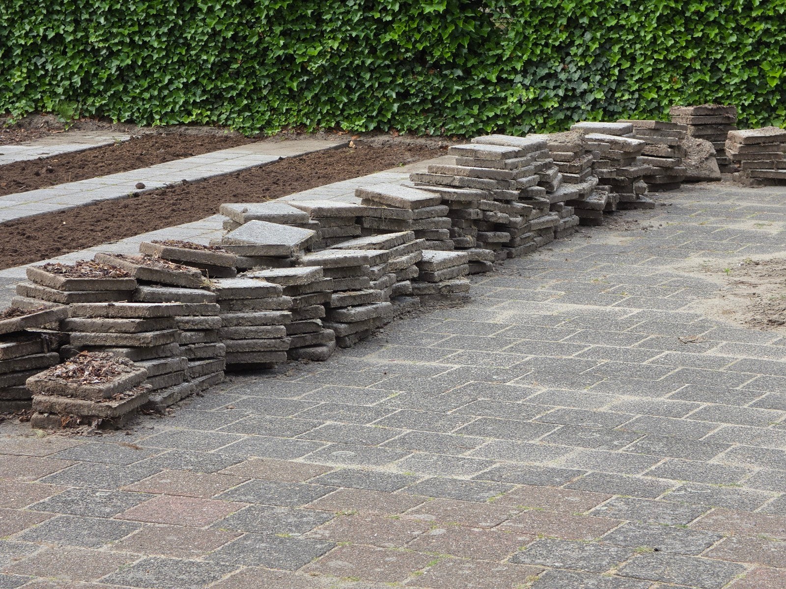 Gebruikte terrastegels, grijs/rood, ca. 15 m², Ophalen, Gebruikt, 10 m² of meer, Beton