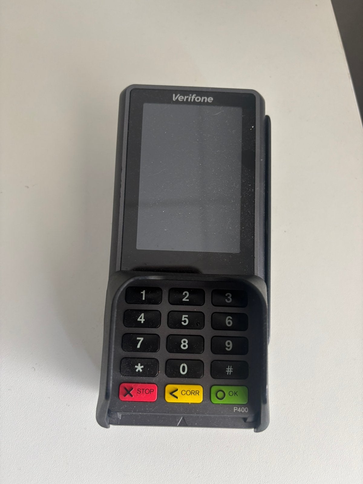 Verifone p400 met standaard, Ophalen