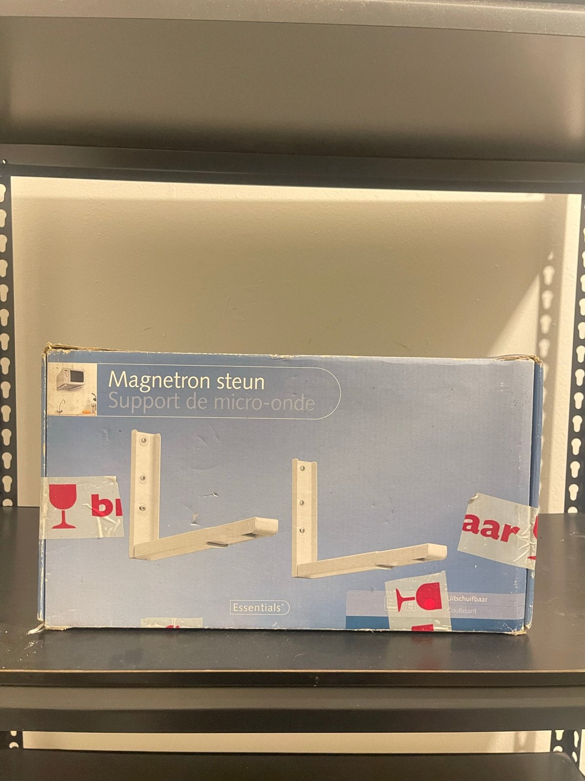 Essentials Uitschuifbare Magnetron Steun 30,5-45cm, 40kg, Ophalen, Zo goed als nieuw