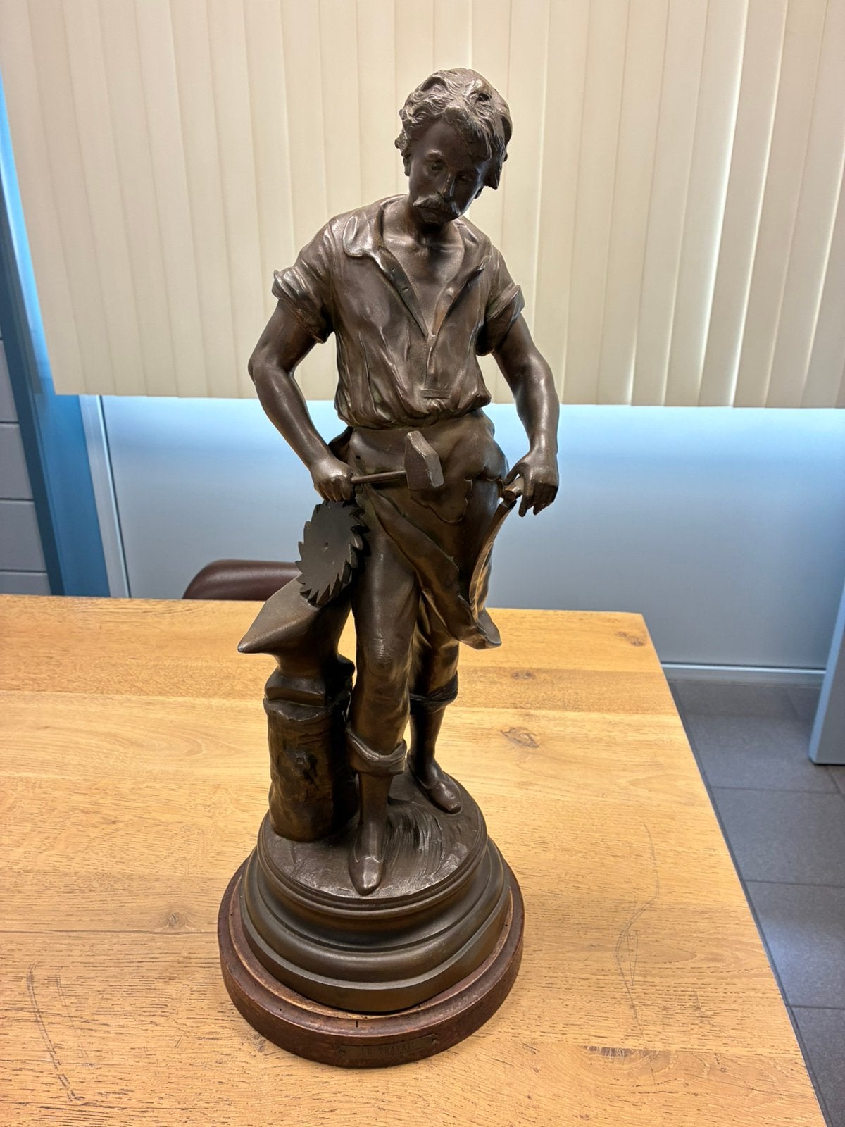 Smid met aanbeeld brons, Antiek en Kunst, Ophalen, Brons