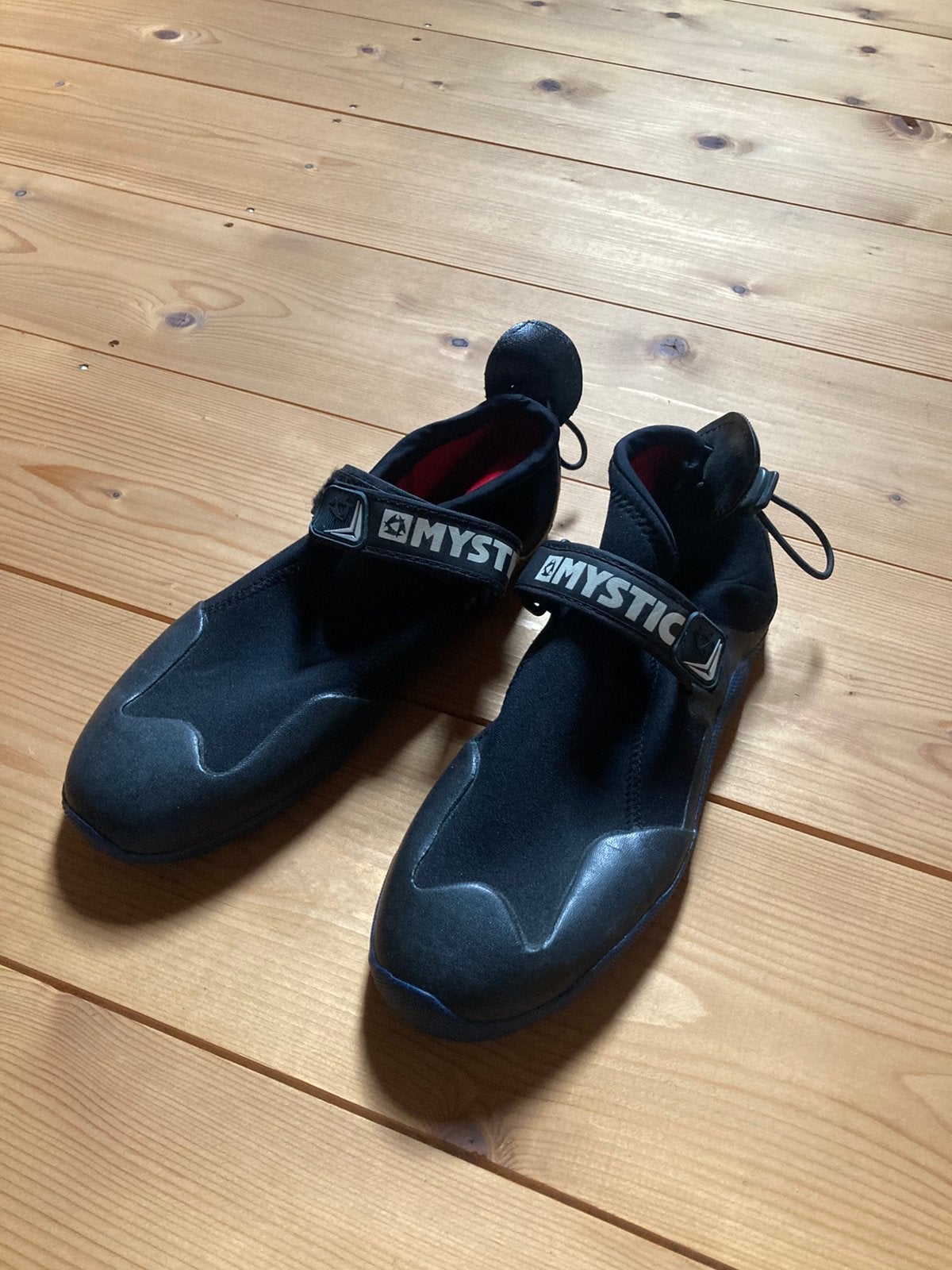 Surfschoenen waterschoenen zeilschoenen 43 44, Ophalen of Verzenden, Zo goed als nieuw, Zeil- of Surfschoenen