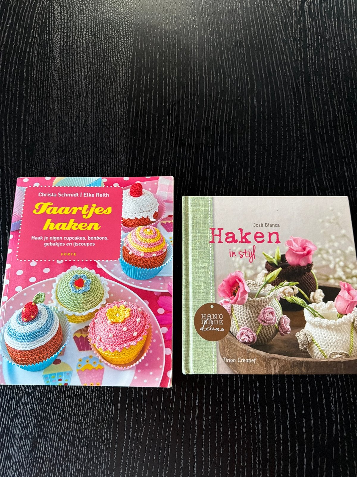 2 Haken Boeken: Taartjes Haken & Haken in Stijl, Verzenden, Gebruikt, Haken, Patroon of Boek