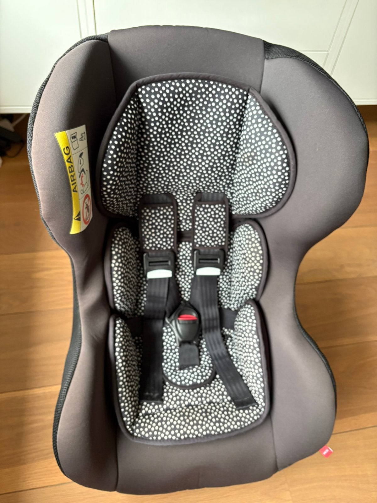 HEMA Autostoel Baby 0-25kg Zwart met Witte Stippen, Kinderen en Baby's, Autostoeltjes, Verstelbare rugleuning, Autogordel, 0 t/m 18 kg