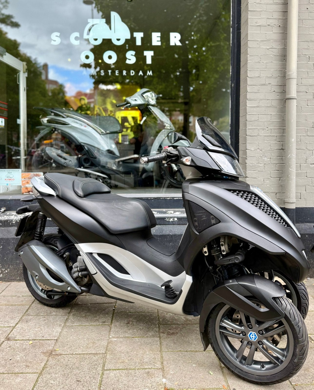 Piaggio Mp3 Yourban Mp3 300 lt, Ophalen, Zip, Zo goed als nieuw, Benzine
