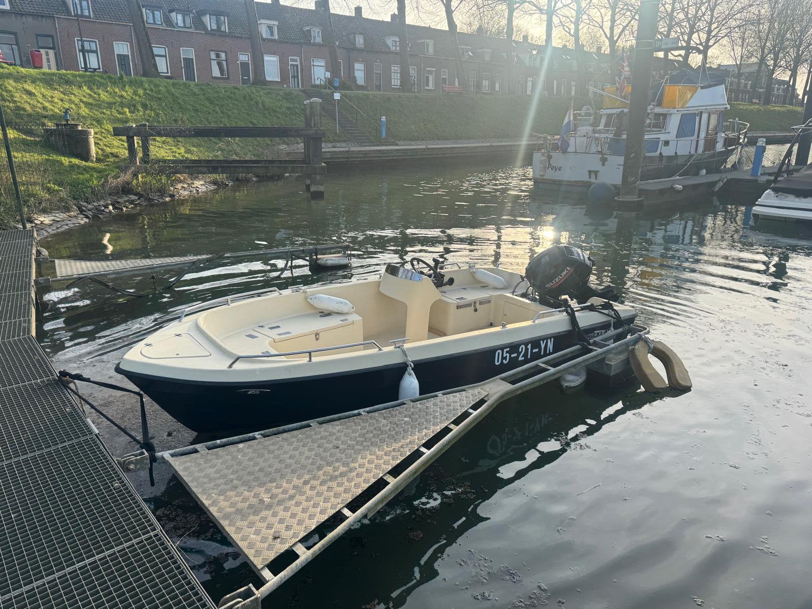 Mooie vaarklare Nicky 420 met Suzuki 30pk buitenboordmotor, Watersport en Boten, Ophalen, Consoleboot, Gebruikt, 4 m