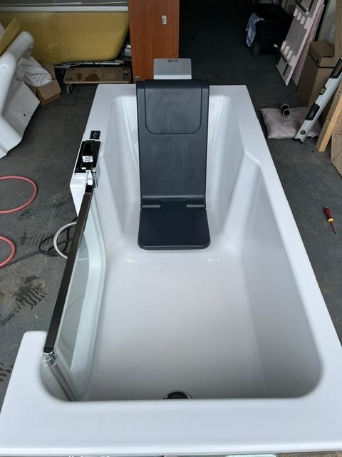 Instapbad Artweger twinline 2 170 x 75 cm met liftsysteem, Ophalen of Verzenden, Zo goed als nieuw, Bad, Artweger