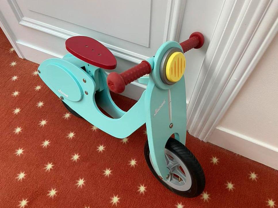 Janod houten loopfiets, Ophalen of Verzenden, Zo goed als nieuw, Minder dan 16 inch