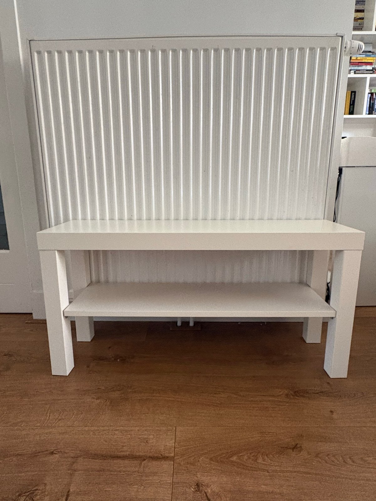 Witte bijzettafel/bankje met opbergplank (90x26x45cm), Huis en Inrichting, Kasten | Televisiemeubels, Ophalen, Gebruikt, 50 tot 100 cm