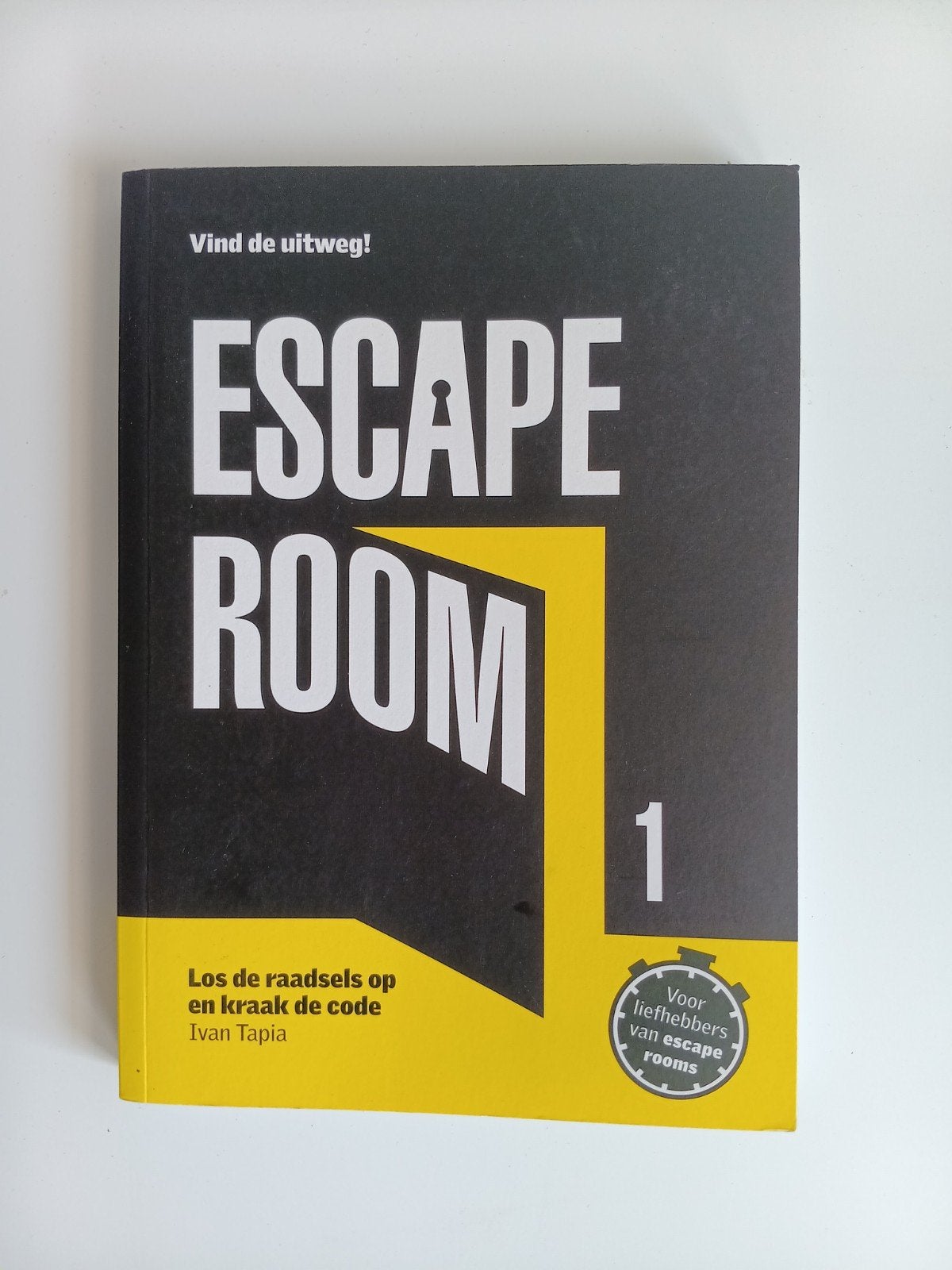 Escape Room Boek 1 - Ivan Tapia (interactief puzzelboek), Boeken, Ophalen of Verzenden, Zo goed als nieuw, Fictie