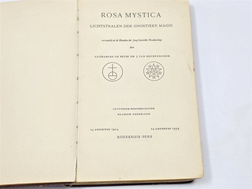 Rosa Mystica — Rozenkruisers Gnostieke Magie [1959], Ophalen of Verzenden, Gelezen, Overige onderwerpen, Achtergrond en Informatie