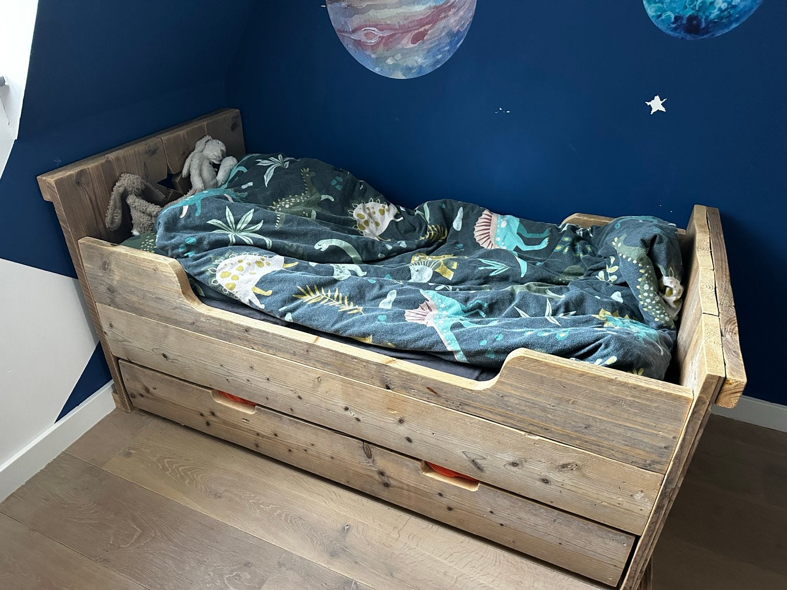 Steigerhouten kinderbed met uitschuifbare lade, Ophalen, 85 tot 100 cm, Gebruikt, Lattenbodem
