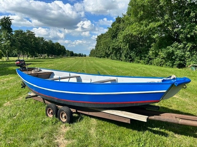Stalen schouw 5.5 meter, Watersport en Boten, Roeiboten, Gebruikt, Schouw, Staal, Met roeispanen of peddels, Met motor, Fenders