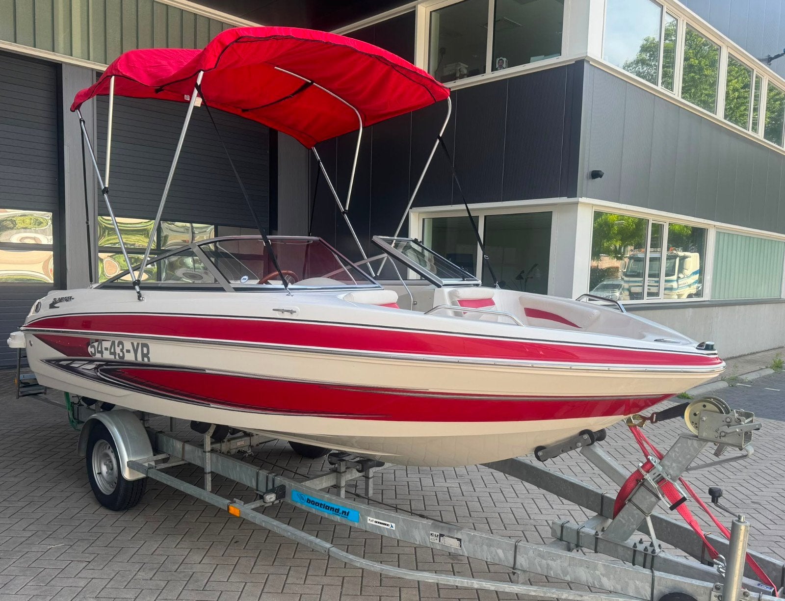 Glastron Bowrider 3.0 135pk 150 Vaar Uren., Watersport en Boten, Binnenboordmotor, 120 tot 200 pk, Ophalen of Verzenden, Benzine