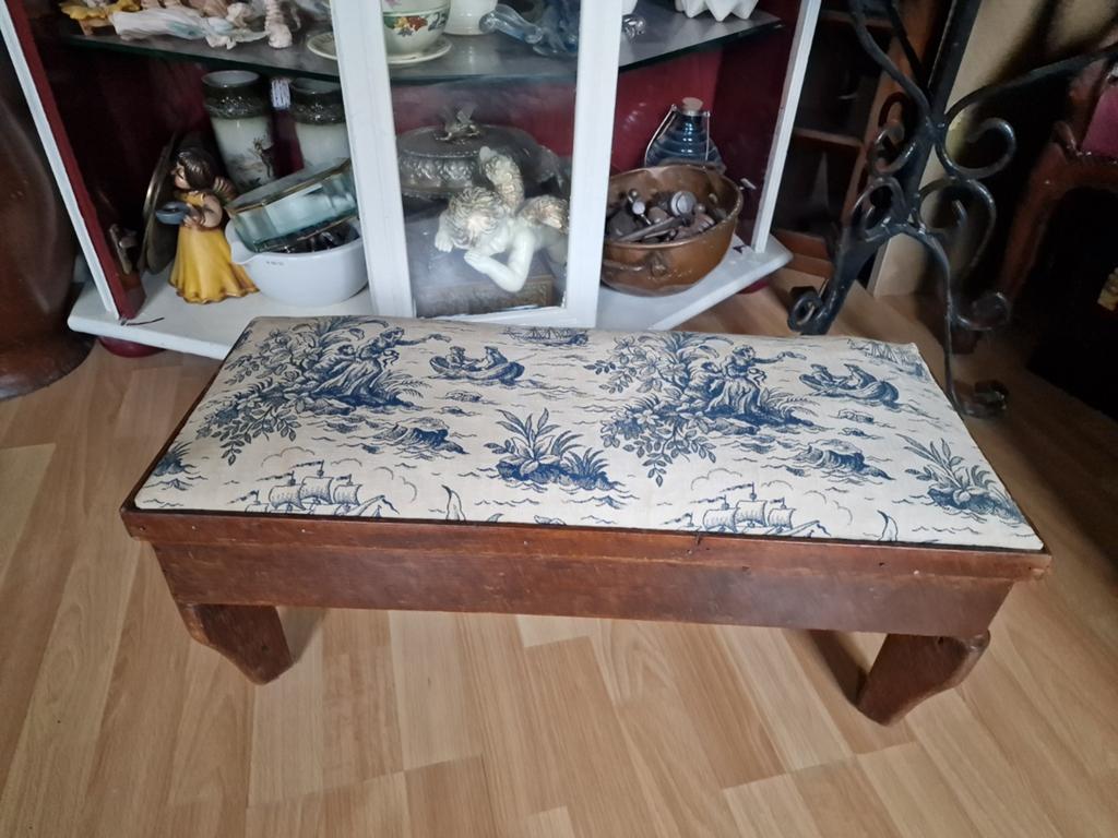 Antiek haardbankje toile de jouy stof, Antiek en Kunst, Ophalen of Verzenden
