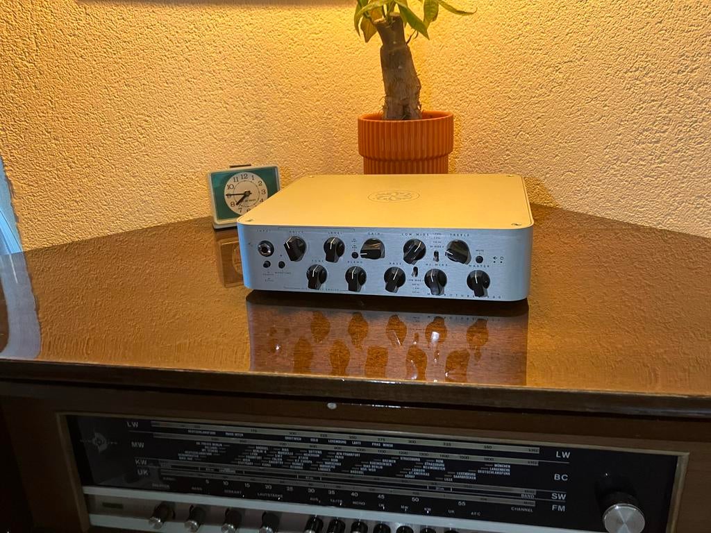 Darkglass Microtubes 900 V1 basversterker, Ophalen of Verzenden, Zo goed als nieuw, Basgitaar, 100 watt of meer