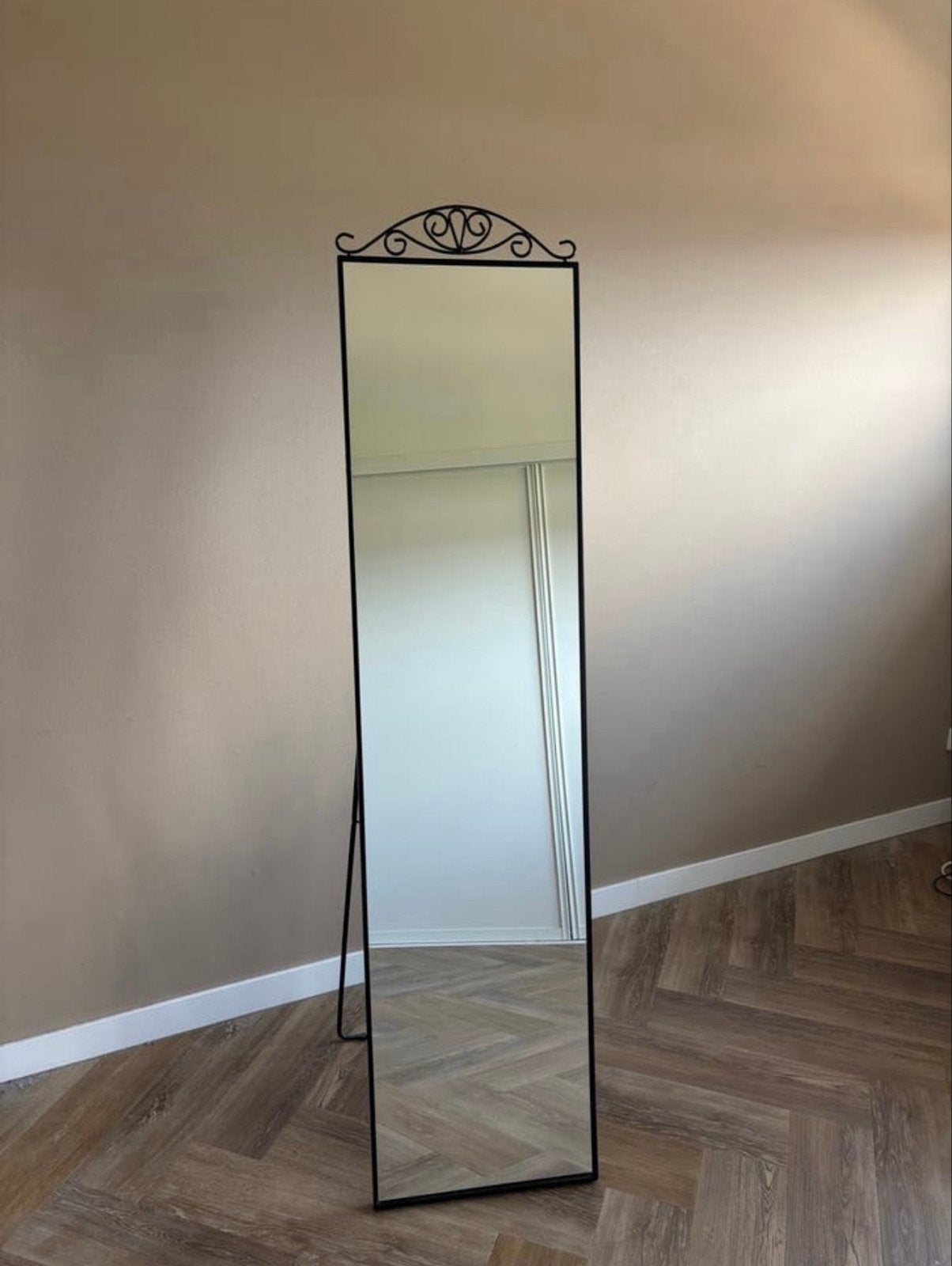 IKEA Karmsund spiegel - Zwart, staand of hangend, Ophalen, Minder dan 50 cm, Zo goed als nieuw, 150 tot 200 cm