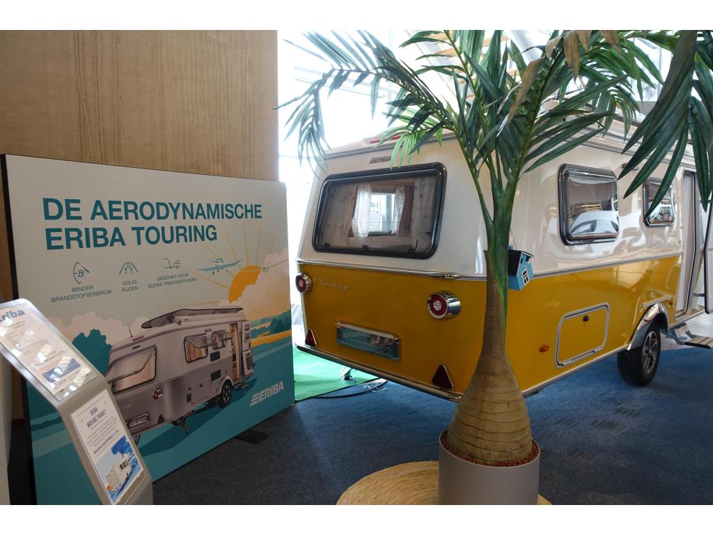 Eriba Touring Gold 642; nieuw € 3.000,- korting, Caravans en Kamperen, Caravans, Overige typen, Standaardzit, Schokbreker, Bedrijf