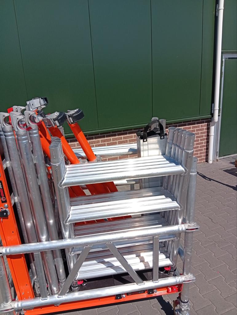 Altrex MiTower (bijna NIEUW) rolsteiger - wh 6,2m, Doe-het-zelf en Verbouw, Steigers, Ophalen, Zo goed als nieuw, Rolsteiger of Kamersteiger