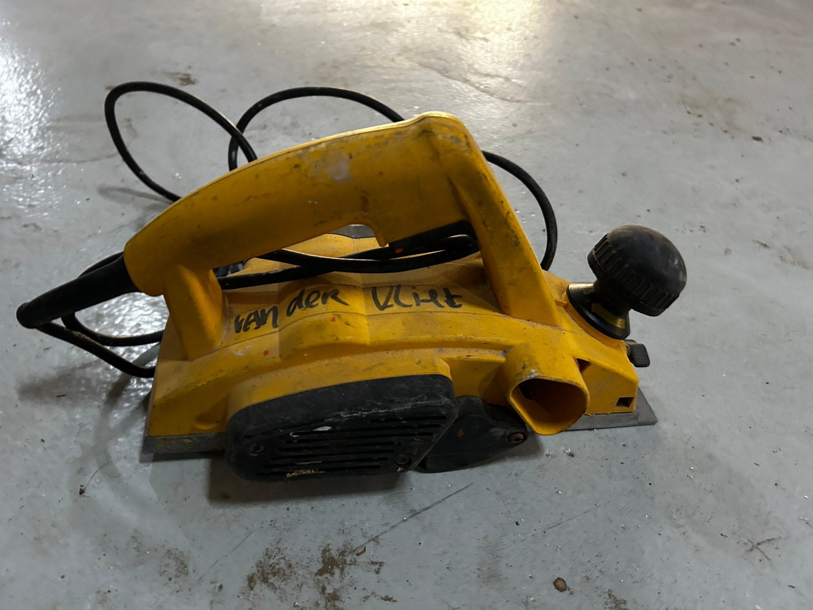 Elektrische schaaf dewalt, Doe-het-zelf en Verbouw, Ophalen, Zo goed als nieuw