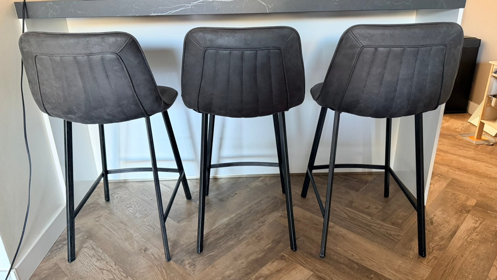 3x suede barkruk, Ophalen, Met voetsteun, 60 tot 90 cm, Zo goed als nieuw