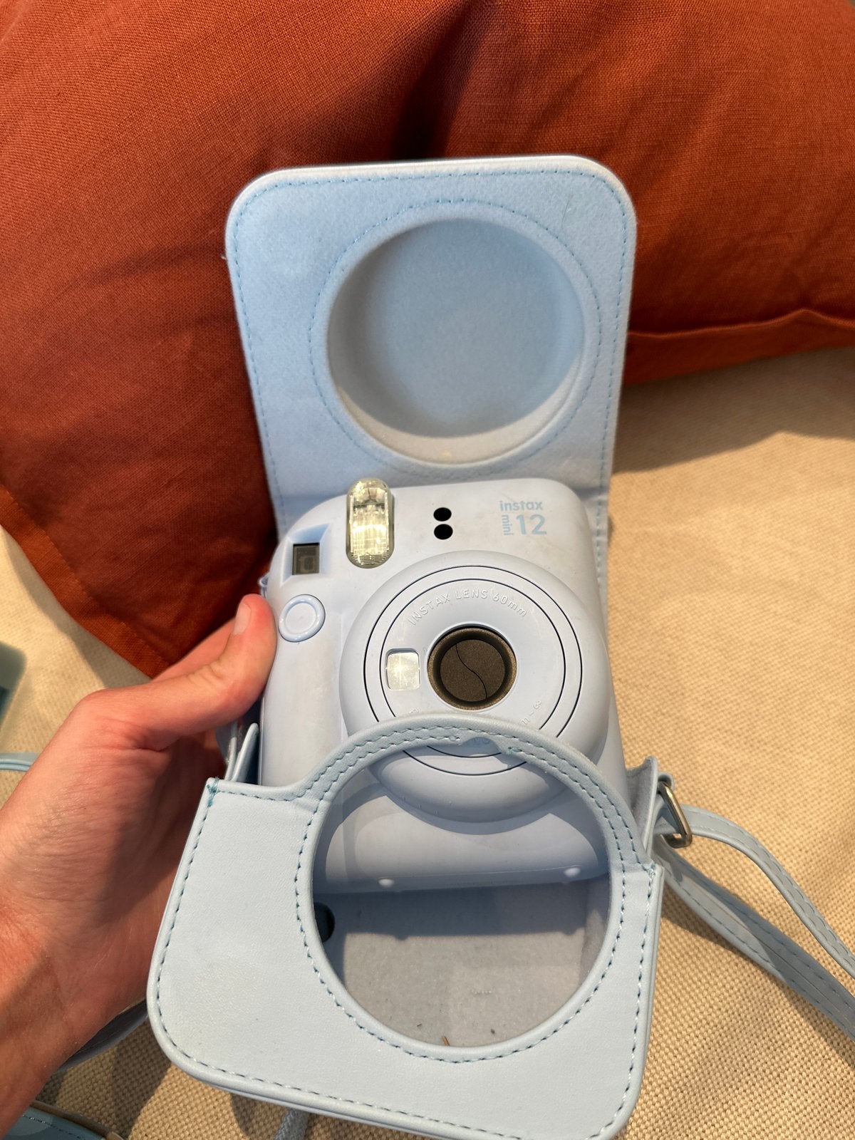 Fujifilm Instax Mini 12 Instant Camera met hoesje, Ophalen, Instant camera, Zo goed als nieuw, Fujifilm