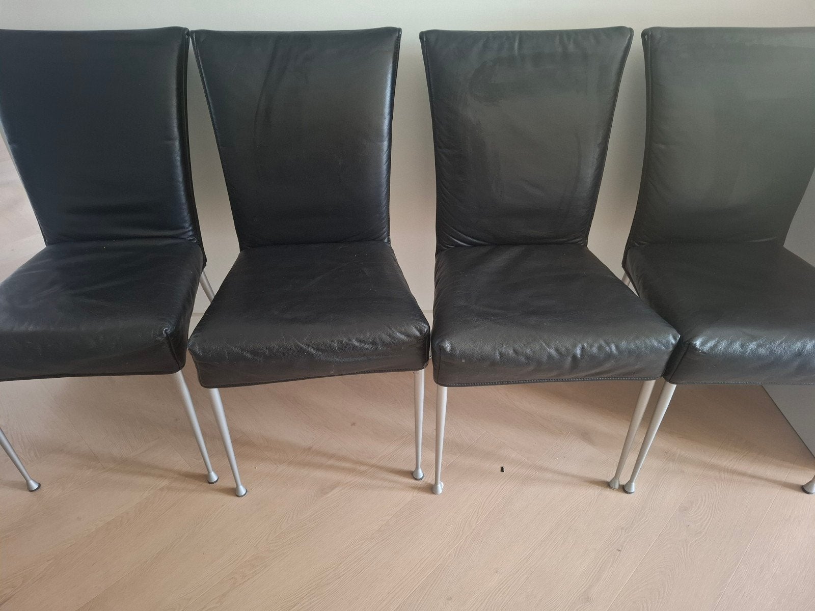 4 zwarte leren eetkamerstoelen, Ophalen, Gebruikt, Zwart, Vier