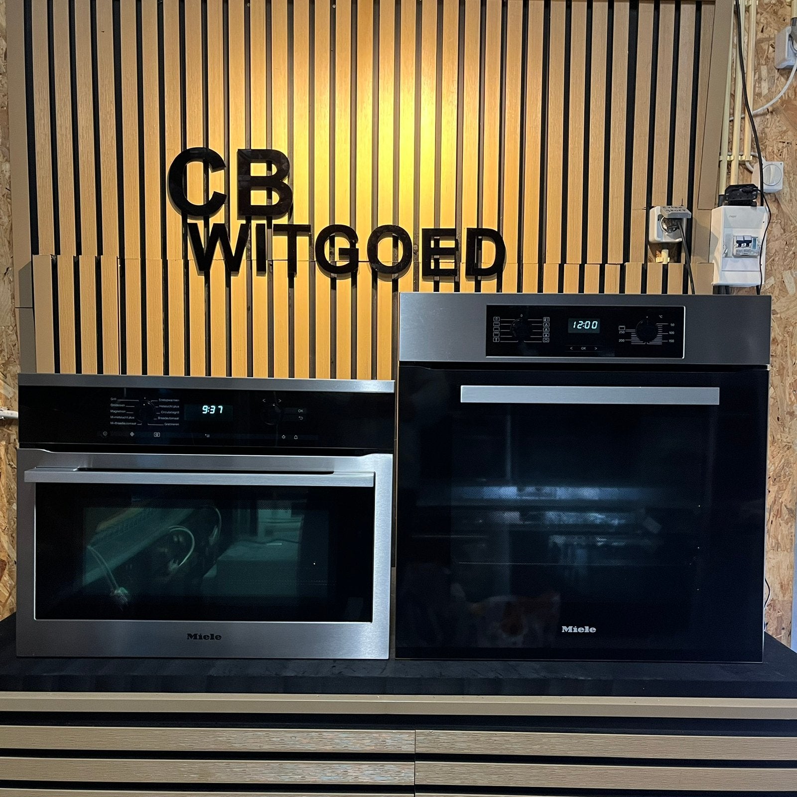 Luxe Miele set combi oven en solo oven, Ophalen, 60 cm of meer, Zo goed als nieuw, Oven met grill