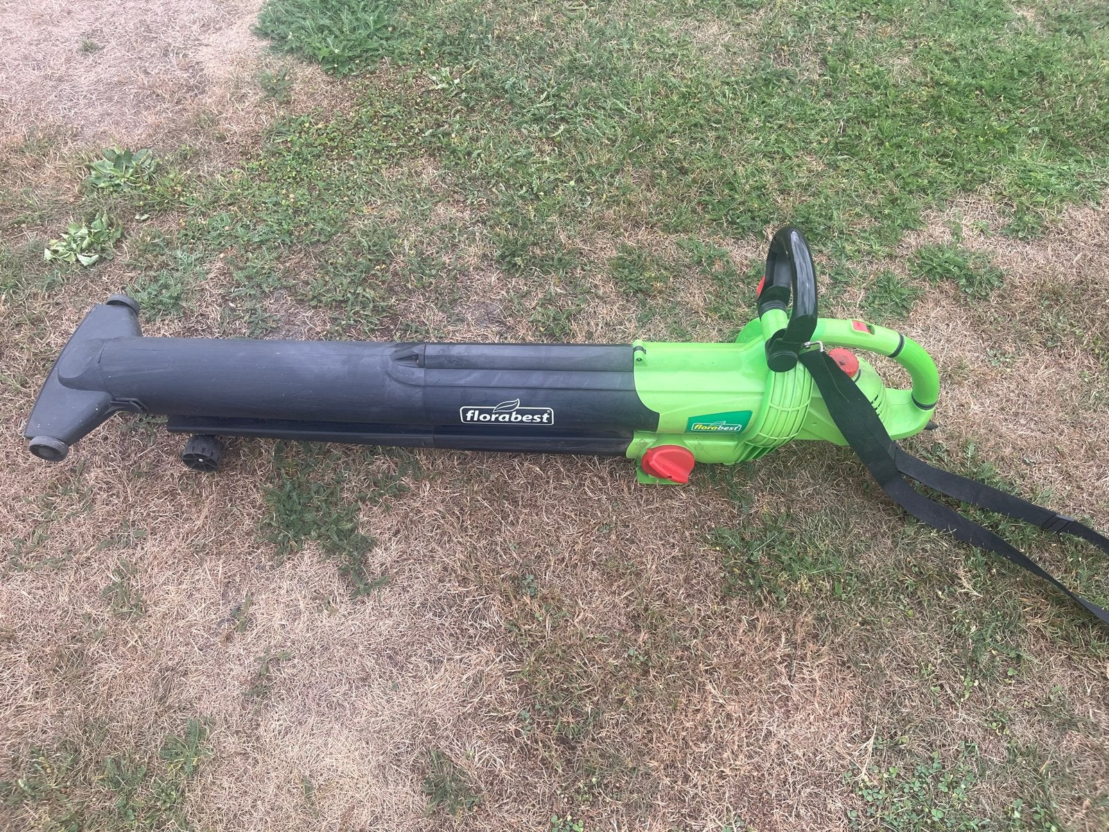 Florabest FLB 2500 A1 Bladblazer/Bladzuiger, Ophalen, Gebruikt, Handgedragen, Met opvangzak