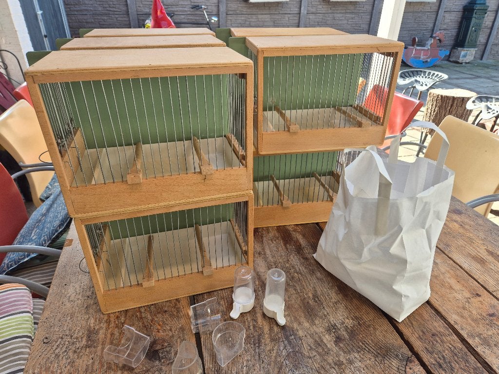 zangkooitjes   drinkflesjes, Dieren en Toebehoren, Ophalen, Nieuw, Hout, Vogelkooi