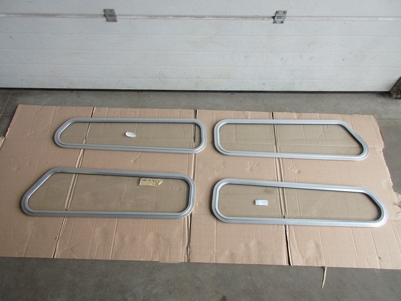 4x Vetus scheepsraam in aluminium, 106 cm lang, Ophalen, Nieuw, Overige typen