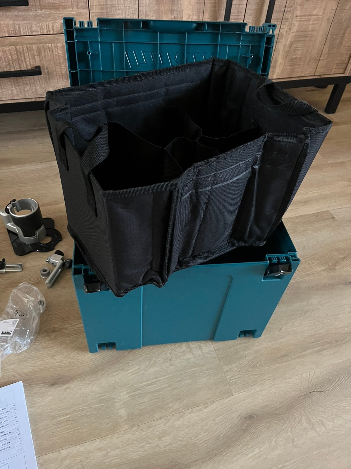 Frees makita DRT50 18 v, Doe-het-zelf en Verbouw, Ophalen of Verzenden, Nieuw, Accu, Bovenfrees