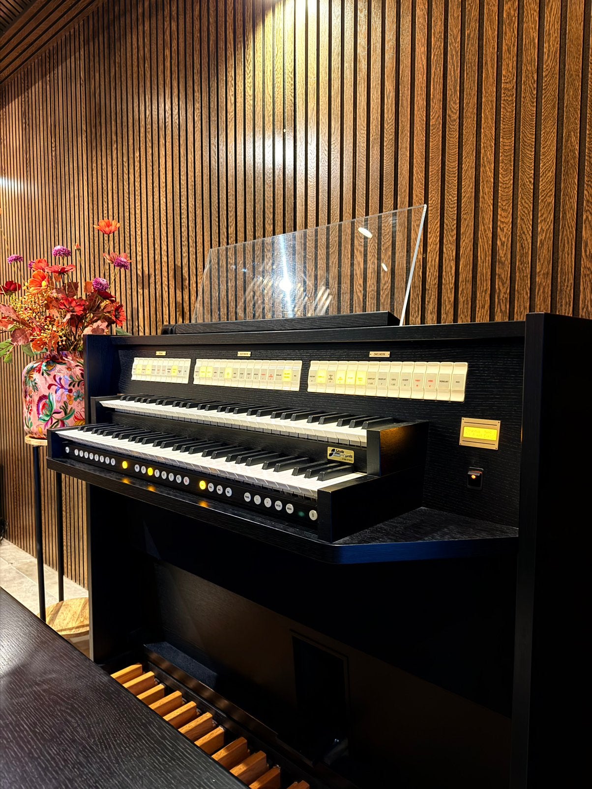 Johannus Festivamente 25 in zwart, Muziek en Instrumenten, Orgels, 2 klavieren, Verzenden, 3864pp, Hoofdwerkorgel@outlook.com