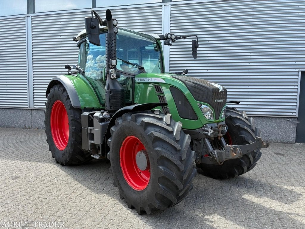 Fendt 718 Vario tractor, Ophalen, Gebruikt, -, Meer dan 10000