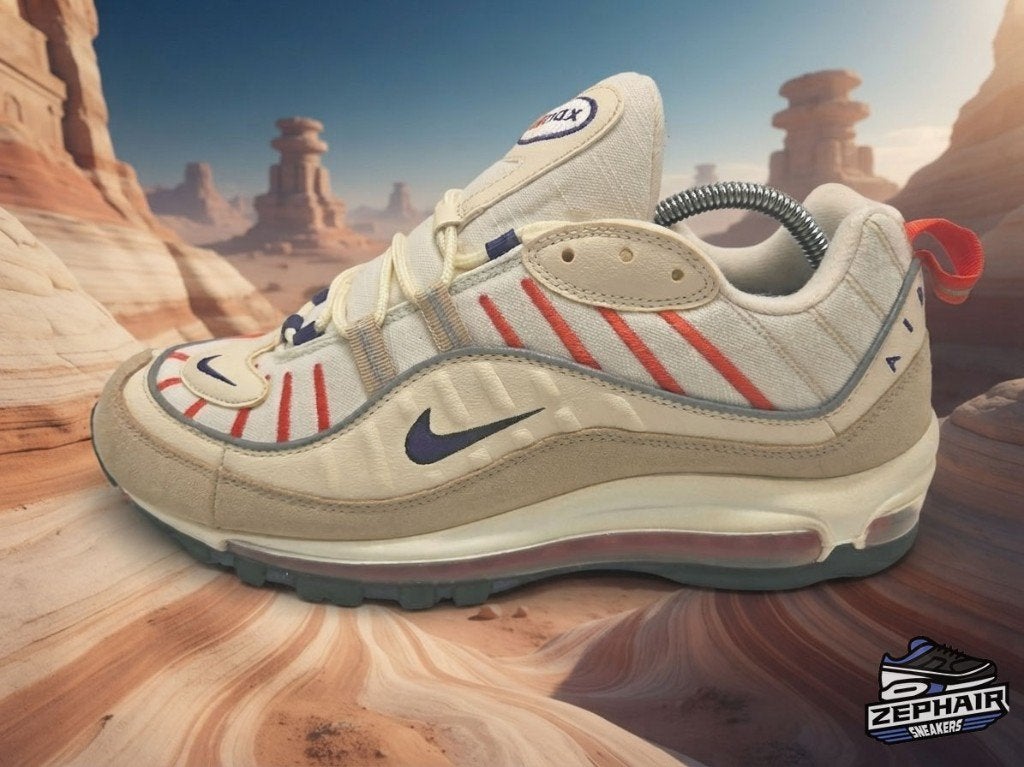 Nike Air Max 98 'Desert Ore' EU44 2019, Kleding | Heren, Schoenen, Colosseum 1, 1213 NL Hilversum, Nederland, Bruin, Nike, Ophalen of Verzenden