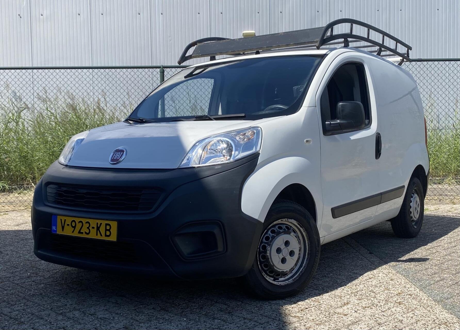 Fiat Fiorino 1.3 MJ Actual |EURO 6 Airco | Schuifdeur |, Auto's, Stof, Gebruikt, Euro 6, 4 cilinders