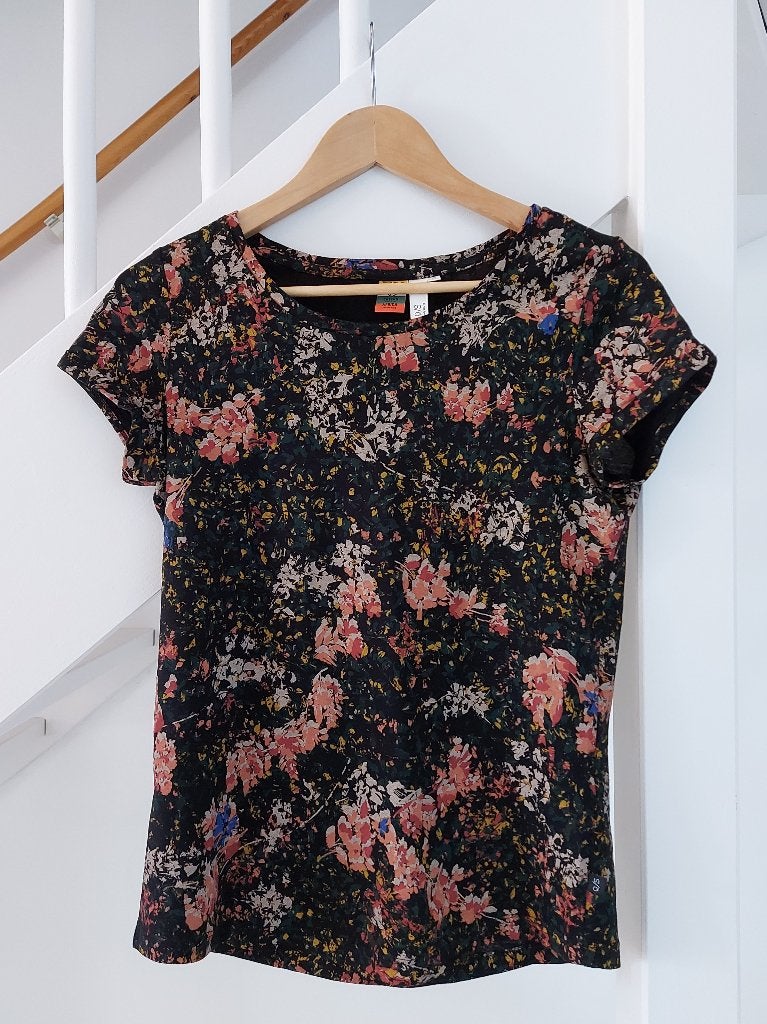T-shirt met gebloemde patroon van Q/S by s. Oliver maat S, Kleding | Dames, Meerkleurig, Q/S by s. Oliver, Nieuw, Ophalen of Verzenden