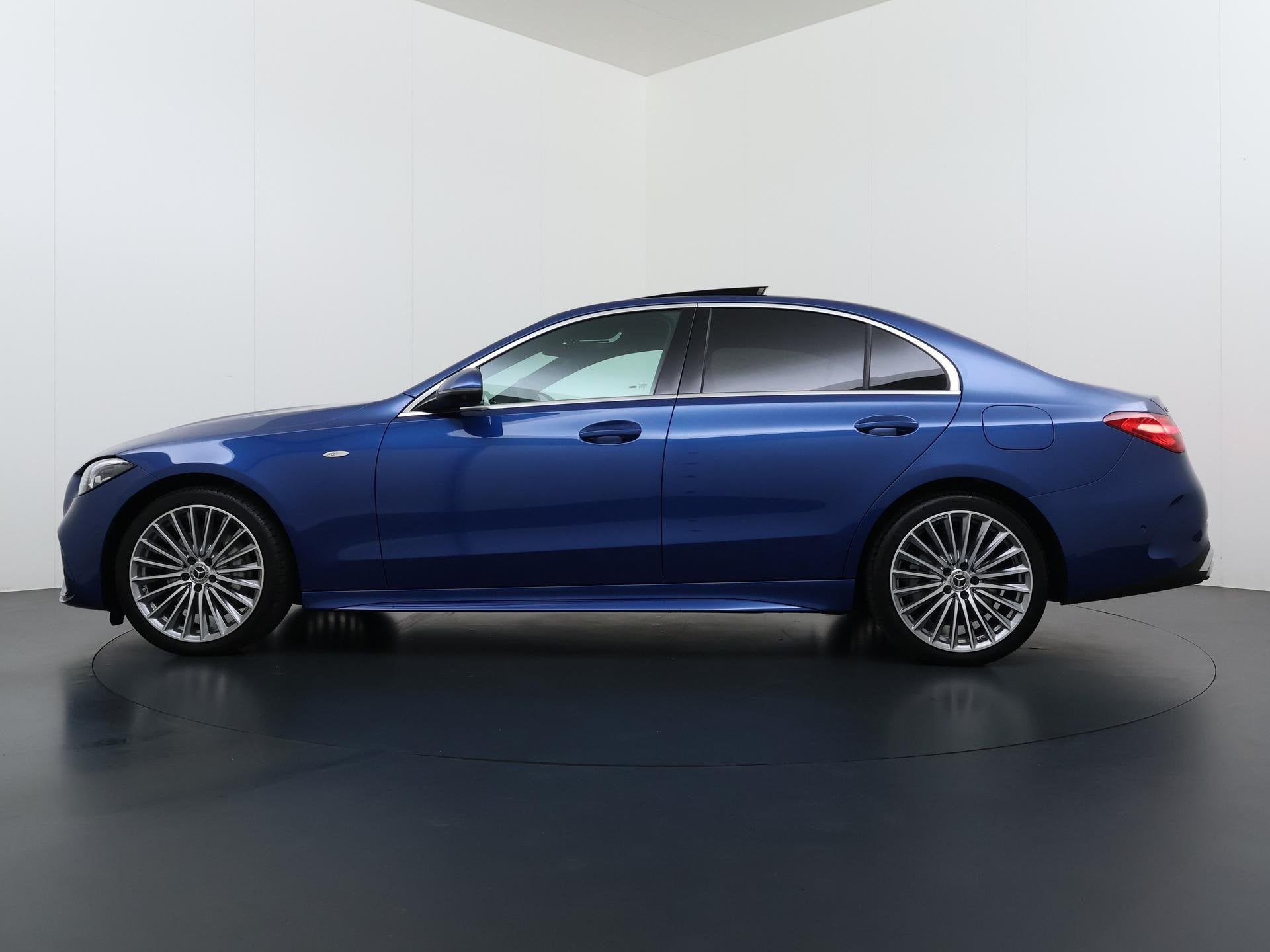 Mercedes-Benz C-klasse 300 e AMG Business Solution | Panoram, Automaat, Dealer onderhouden, Achterwielaandrijving, 4 cilinders