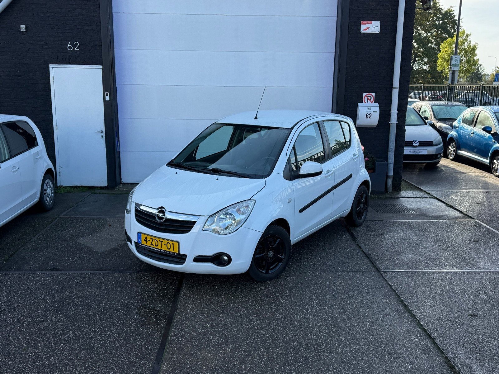 Opel Agila 1.0 12V 2014 Wit met Nieuwe APK, Auto's, Voorwielaandrijving, 31 €/maand, Origineel Nederlands, Bedrijf
