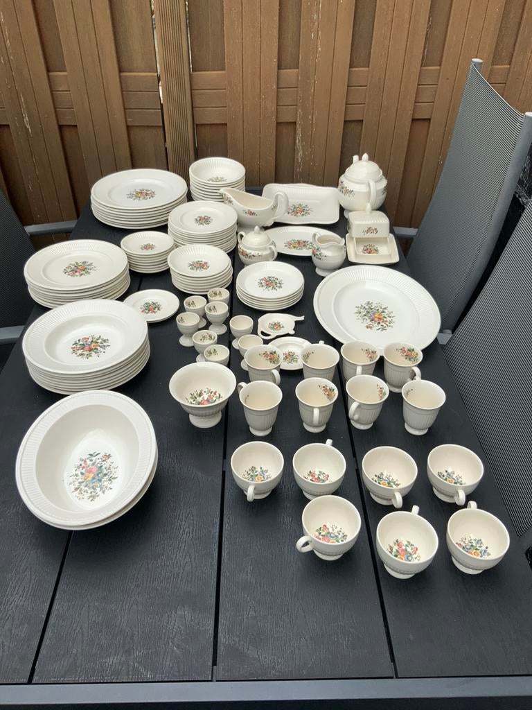 Te koop nieuwe Wedgwood conway servies stukken., Ophalen of Verzenden