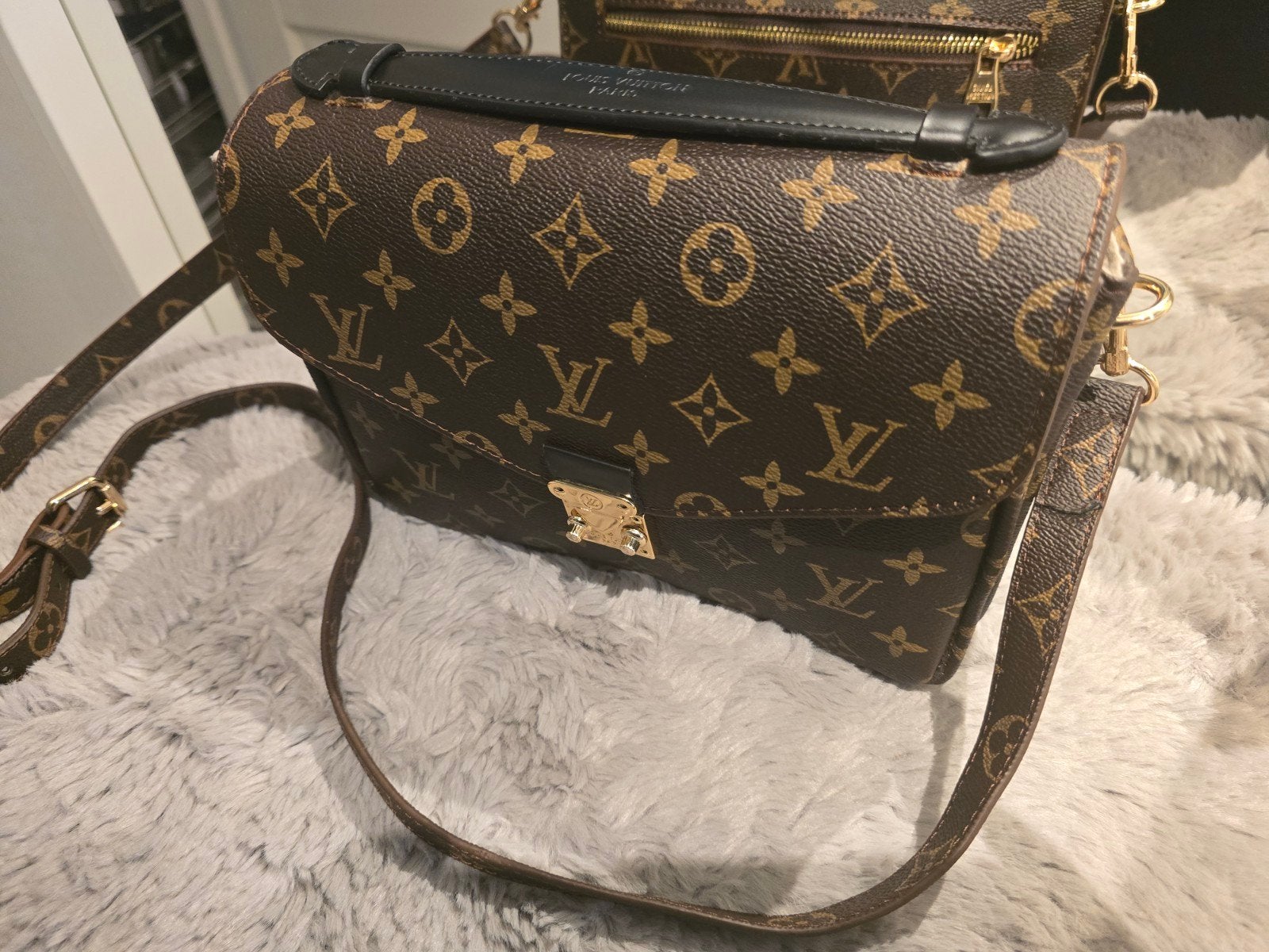 Louis Vuitton Schoudertasje, Ophalen of Verzenden, Nieuw, Bruin, Schoudertasje