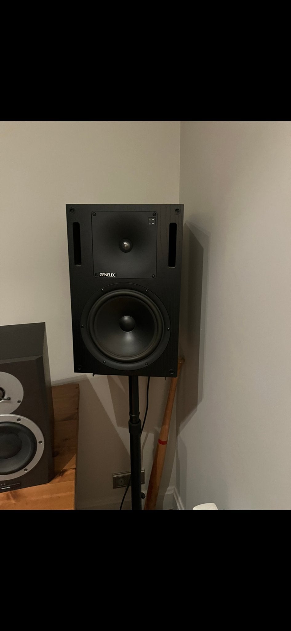 Genelec 1032A Studiomonitoren op standaard, Studiomonitor, Gebruikt, Inclusief standaarden, Ophalen