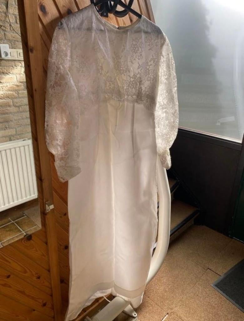 Trouwjurk met onderjurk, Trouwjurk, Wit, Ophalen of Verzenden, Onbekend
